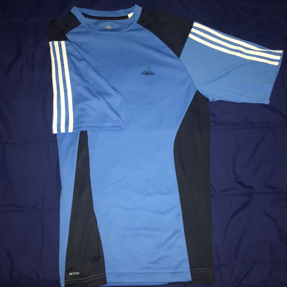 Sports shirt